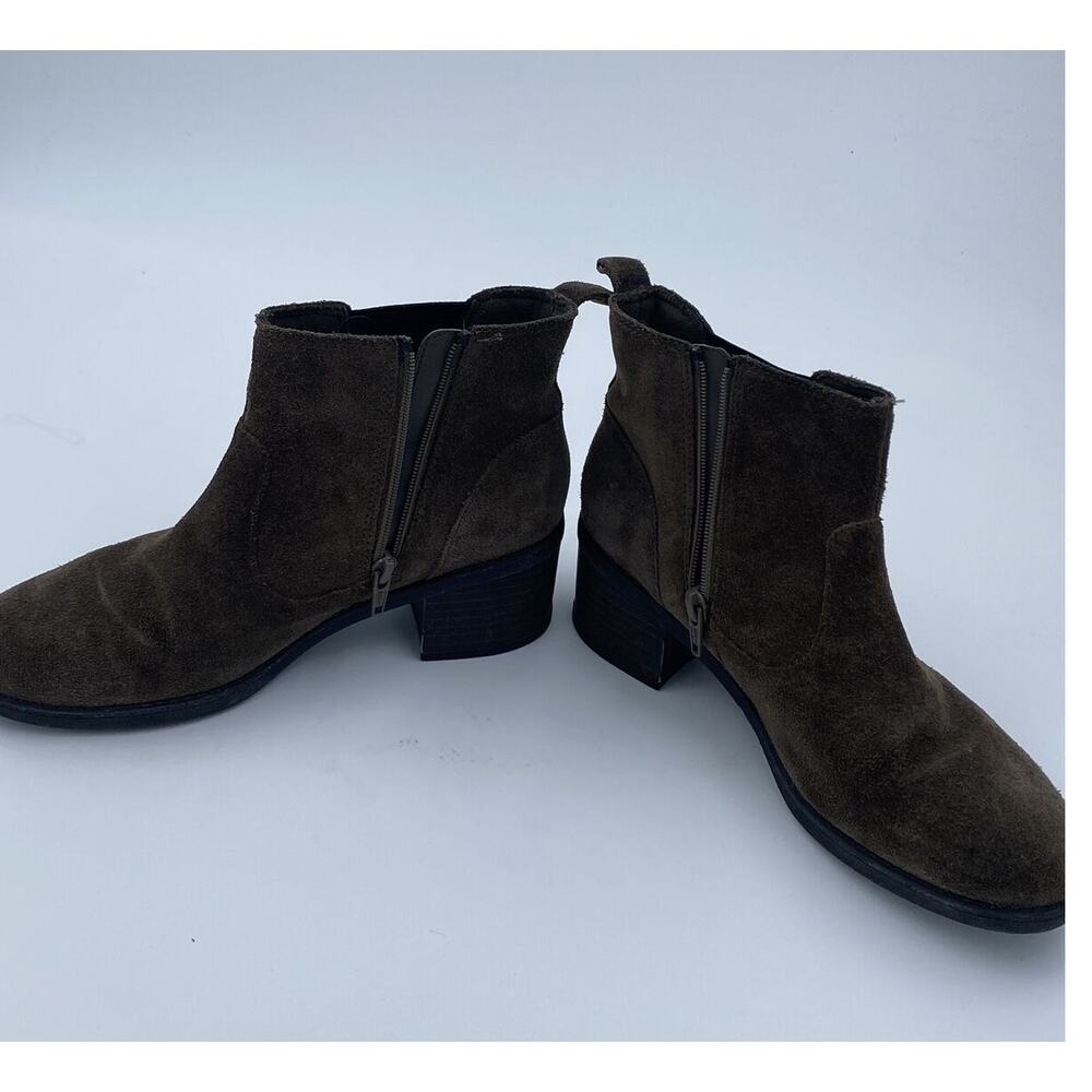 Clarks Women's Nevella Bell Boots Booties Chelsea Suede Brown Size 6 - Picture 2 of 10